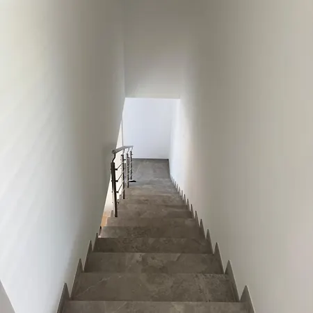 Modernes Am Zwenkauer
